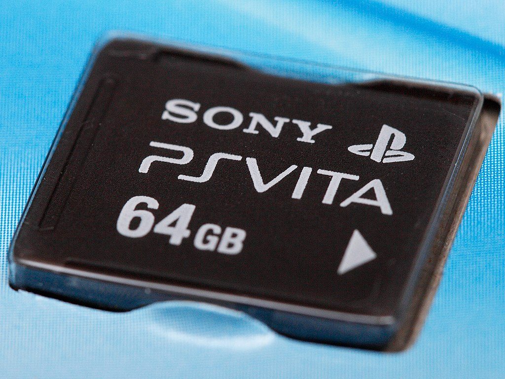  PlayStation Vita Memory Card 64GB