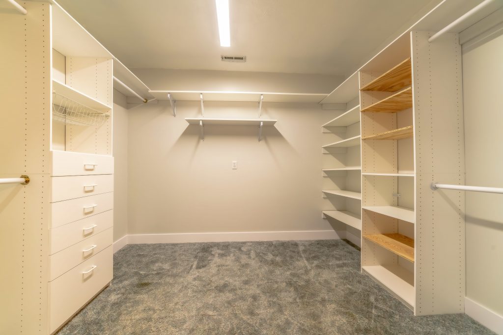 A Step By Guide To Diy Walk In, How To Build Built In Closet Shelves