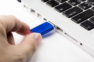 How To Use Flash Drive In Your Computer