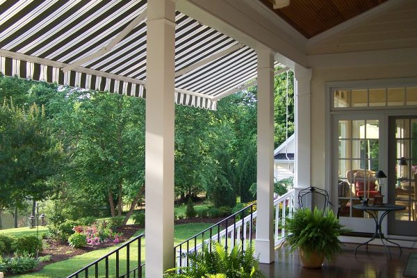 5 Types of Awnings for Decks to Keep You Cool