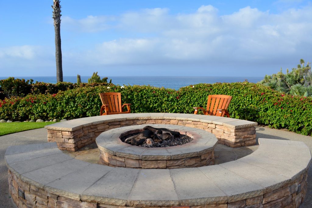 Round Fire Pit With Concrete Seating