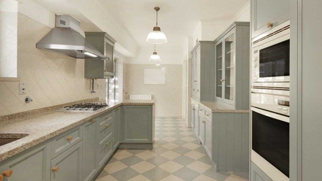wall color for small galley kitchen