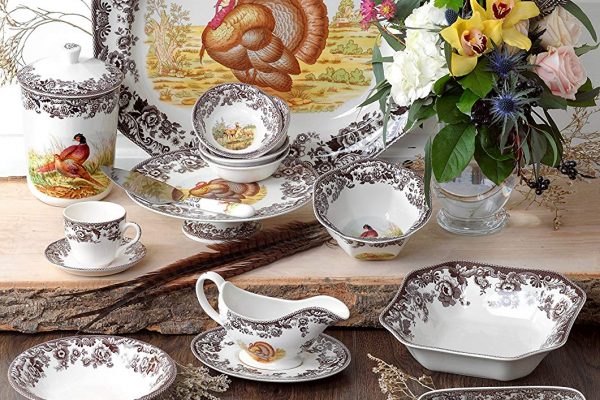 6 Cute Thanksgiving Plates To Add On To Your Festive Table