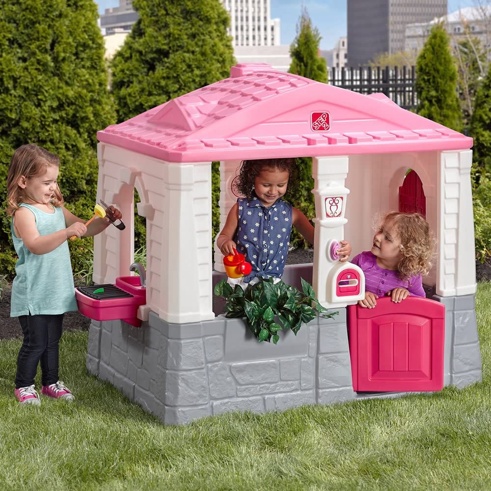 Step2’s Happy Home Cottage & Grill Playhouse