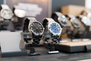30 Best Watch Display Options To Wow Them All