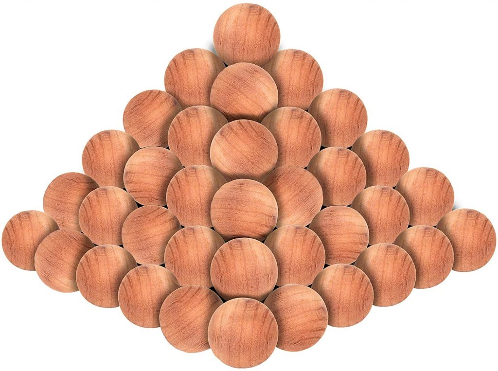 yarlung 100 Pack Aromatic Cedar Balls