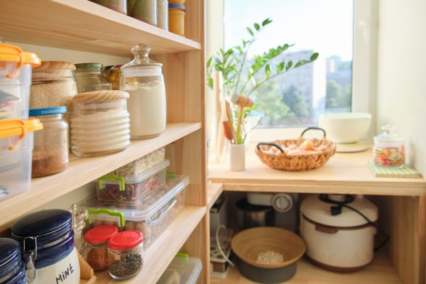 20 Best Walk In Pantry Ideas For More Space