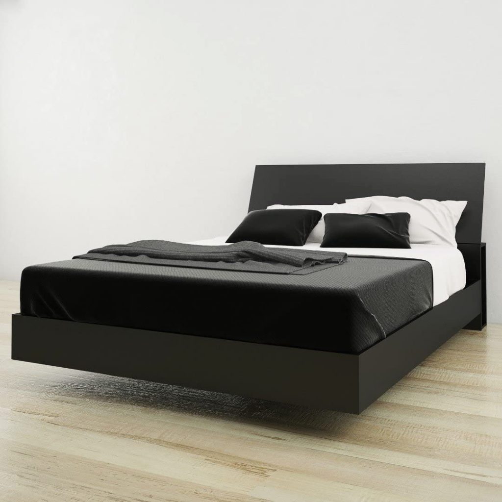 двуспальная кровать с бортиками