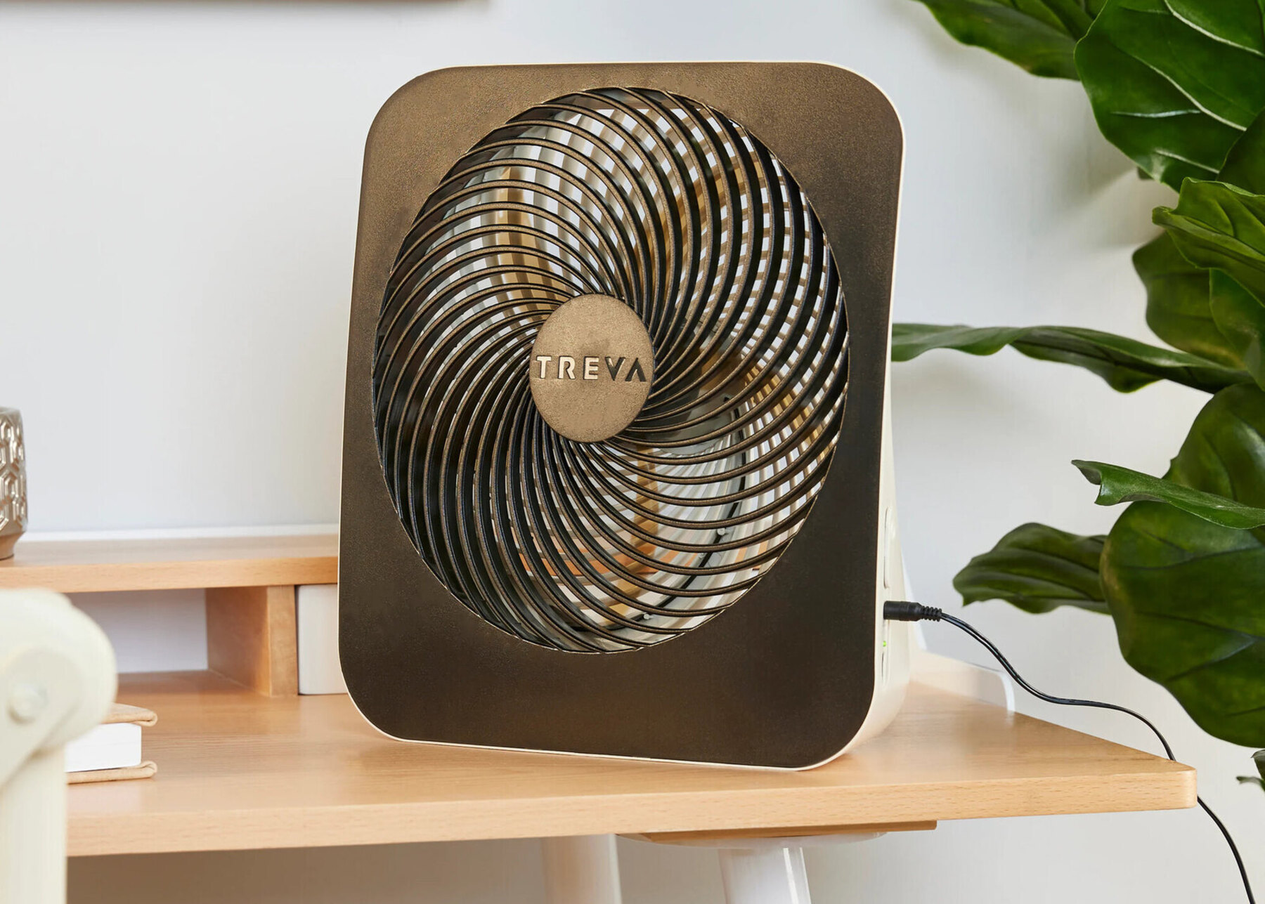 10 Amazing Battery Powered Fan for 2024