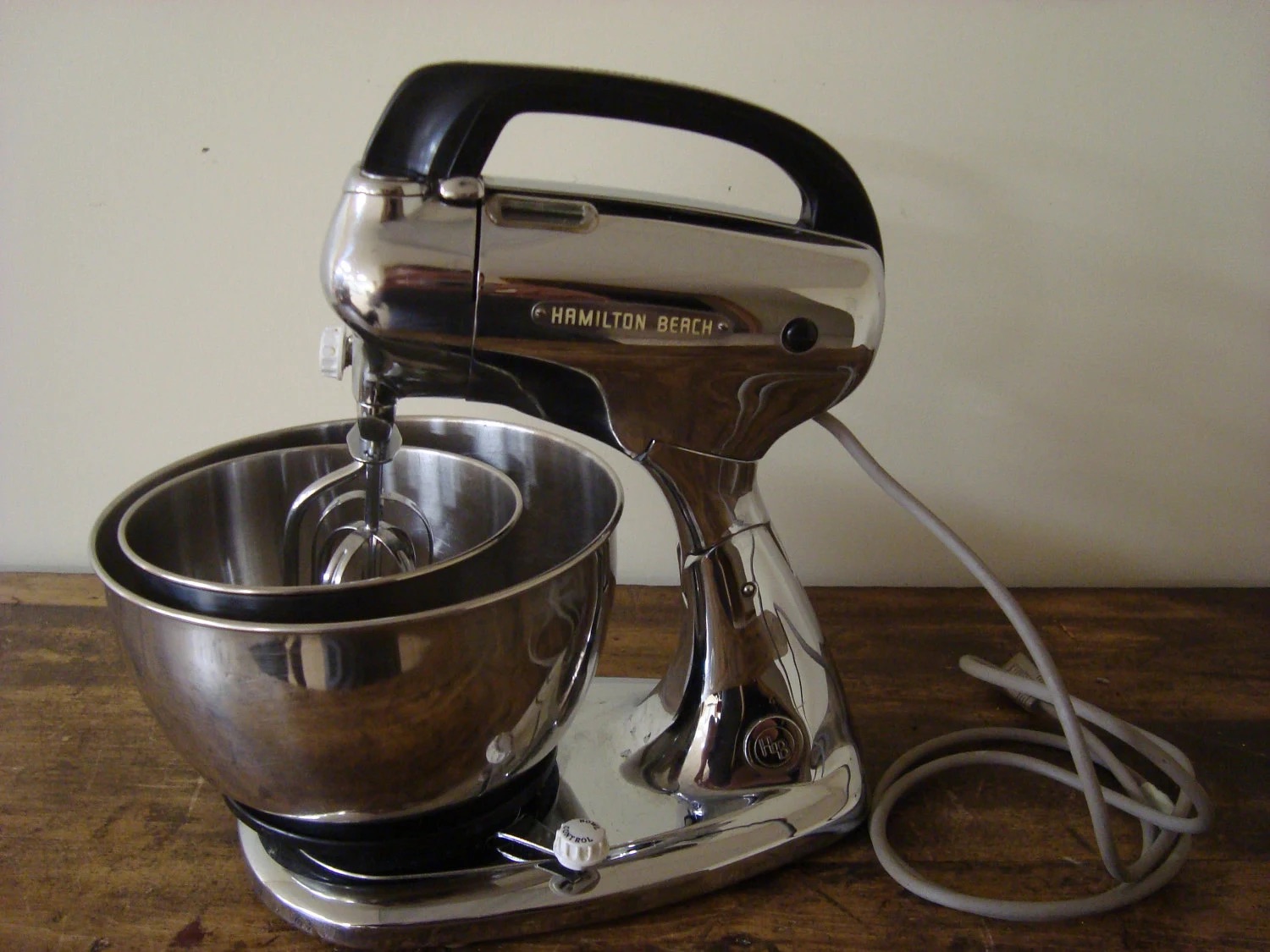 A Well-Seasoned Life: {Review} Hamilton Beach's Stand Mixer