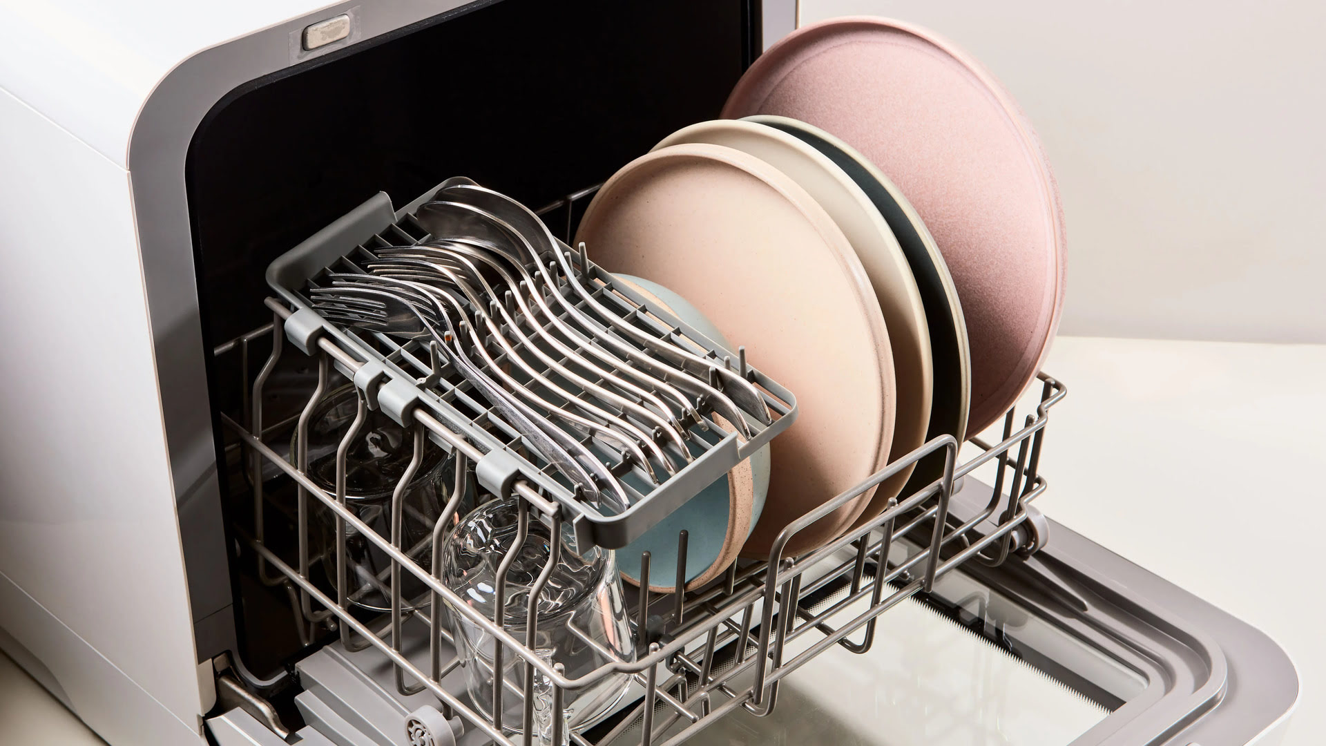 6 Best Compact Dishwasher for 2023