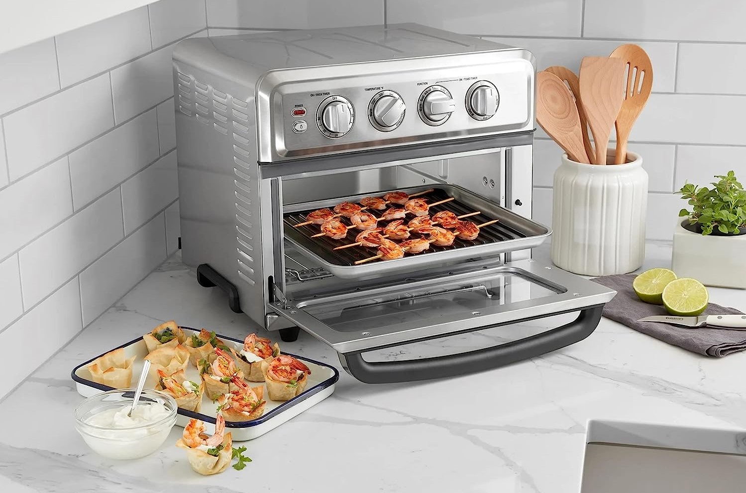 Cuisinart air fryer toaster oven: Get this top-notch machine for less