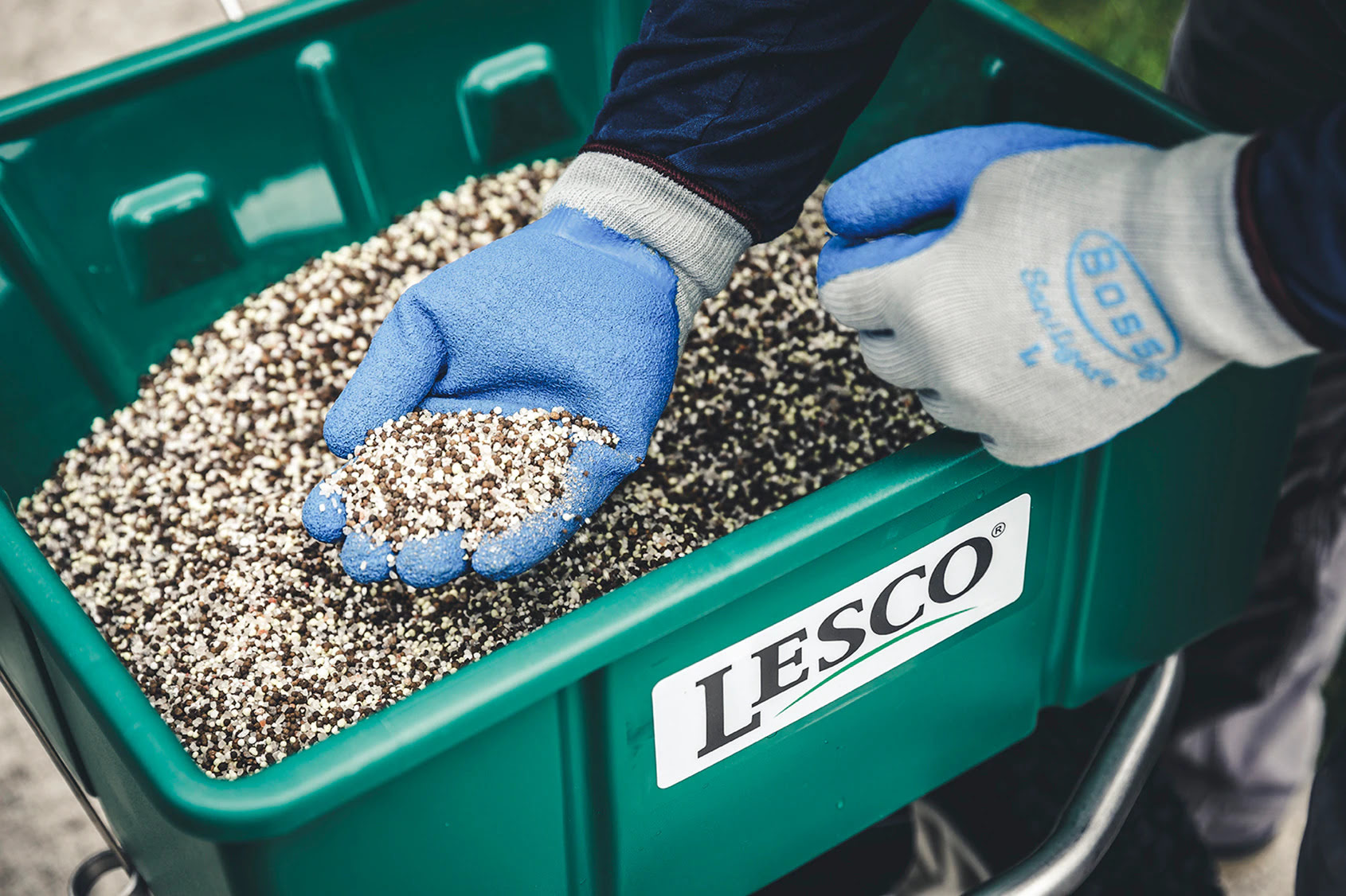 9 Best Lesco Fertilizer for 2024