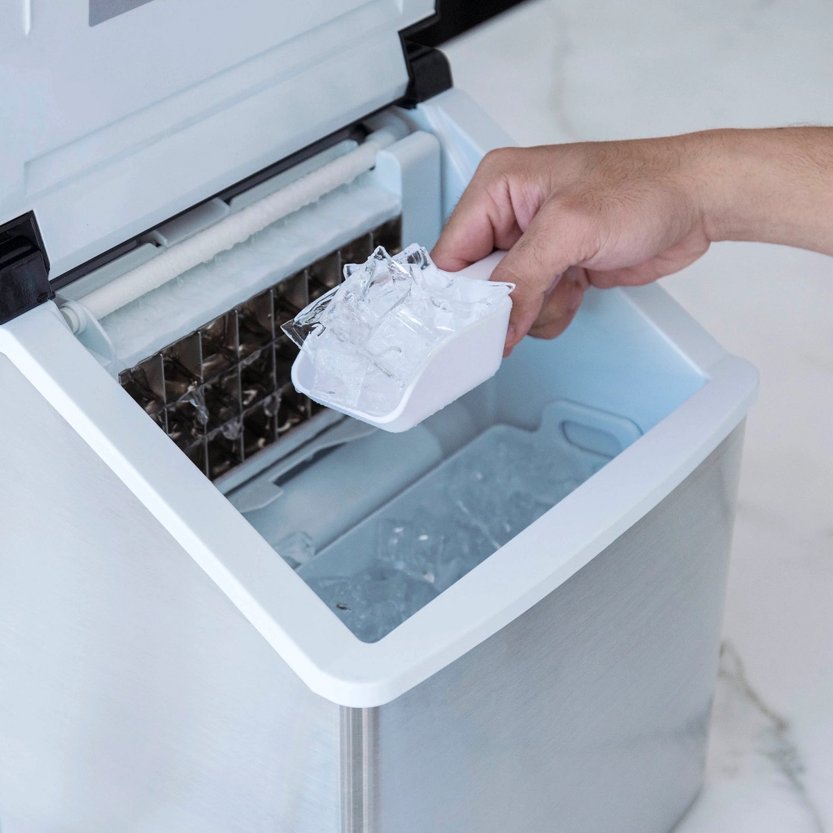How Do I Clean A Countertop Ice Maker