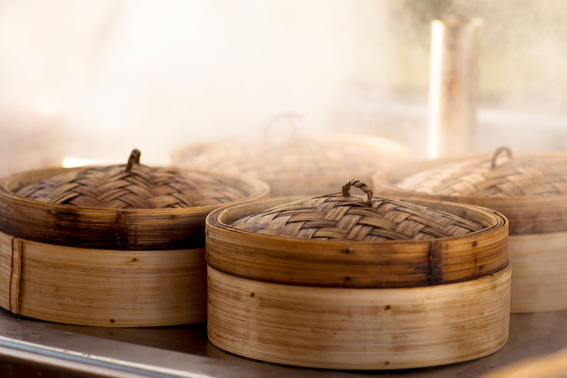 How to Use a Bamboo Steamer