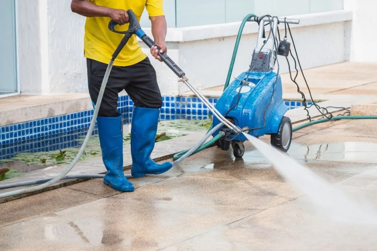 How Does A Power Washer Work