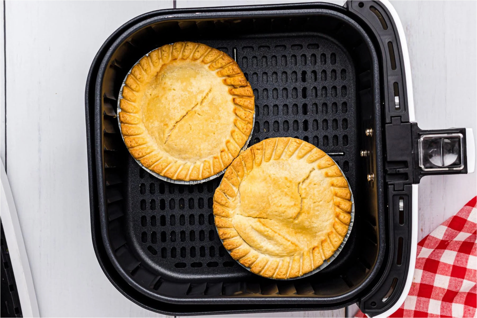 How Long Do You Cook A Banquet Pot Pie In An Air Fryer
