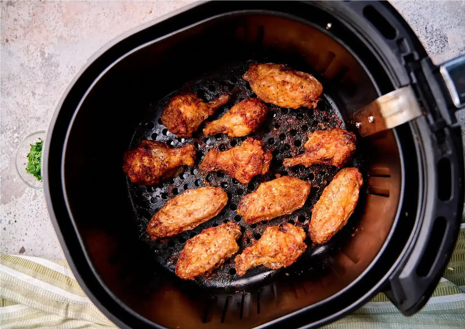 How Long Do You Cook Frozen Chicken Wings In The Air Fryer