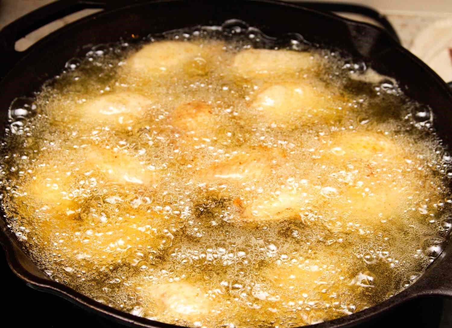 How Long Does It Take To Fry Chicken Wings In Electric Skillet?