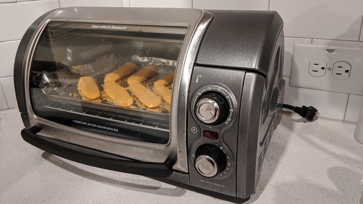 https://storables.com/wp-content/uploads/2023/07/how-long-to-cook-fish-sticks-in-toaster-oven-1689915363.jpg