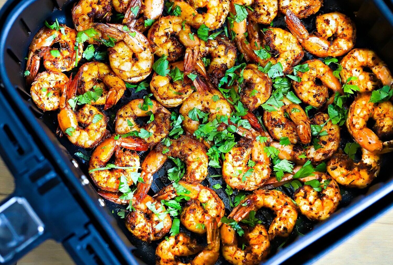 how long does it take to cook shrimp in air fryer