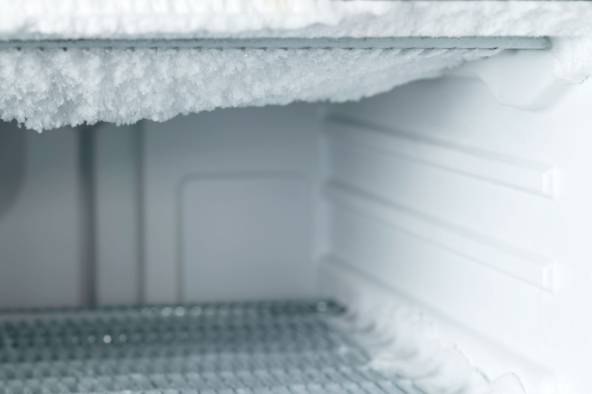 How Long To Defrost A Freezer