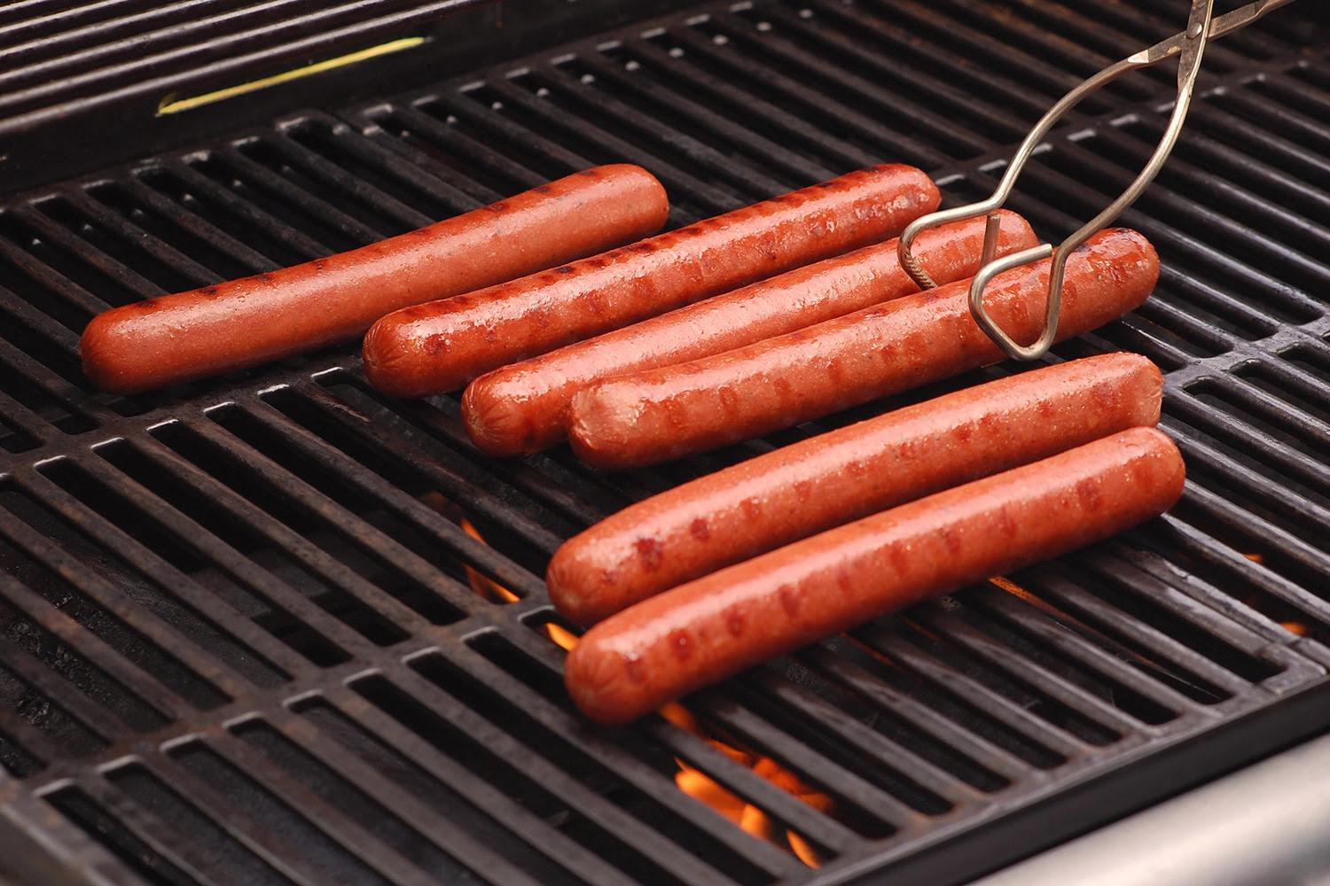 How To BBQ Hot Dogs