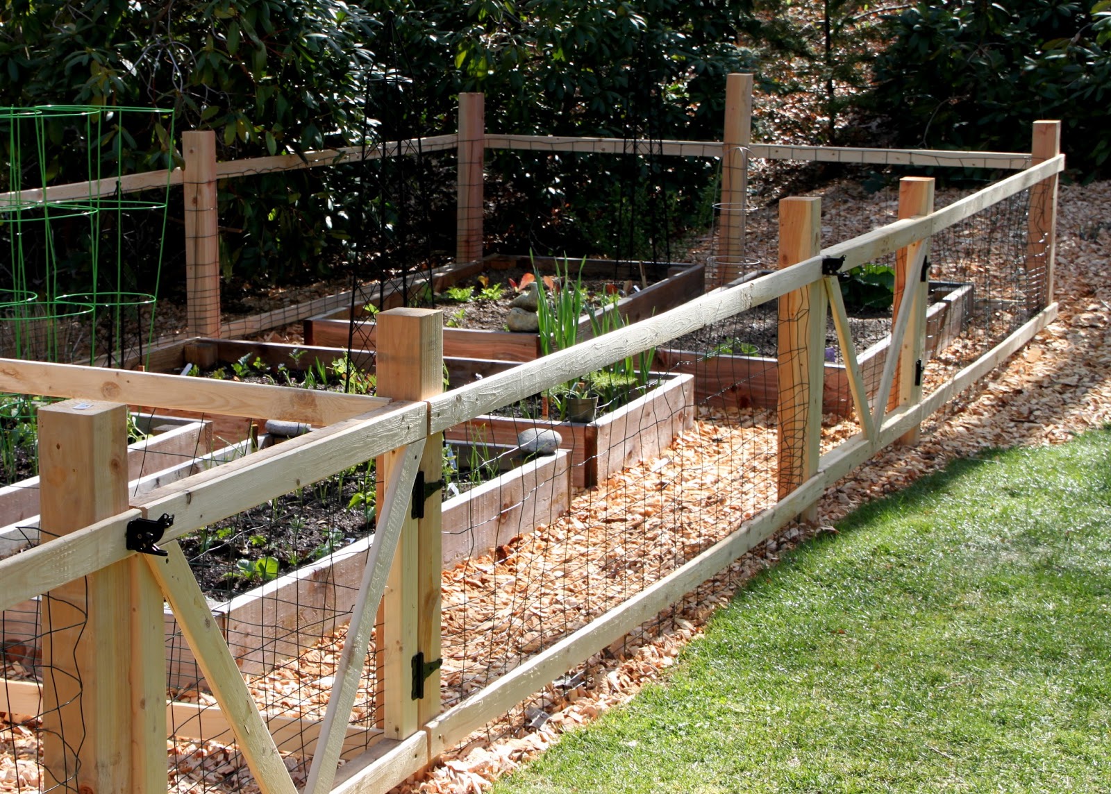 How To Build A Fence For A Garden