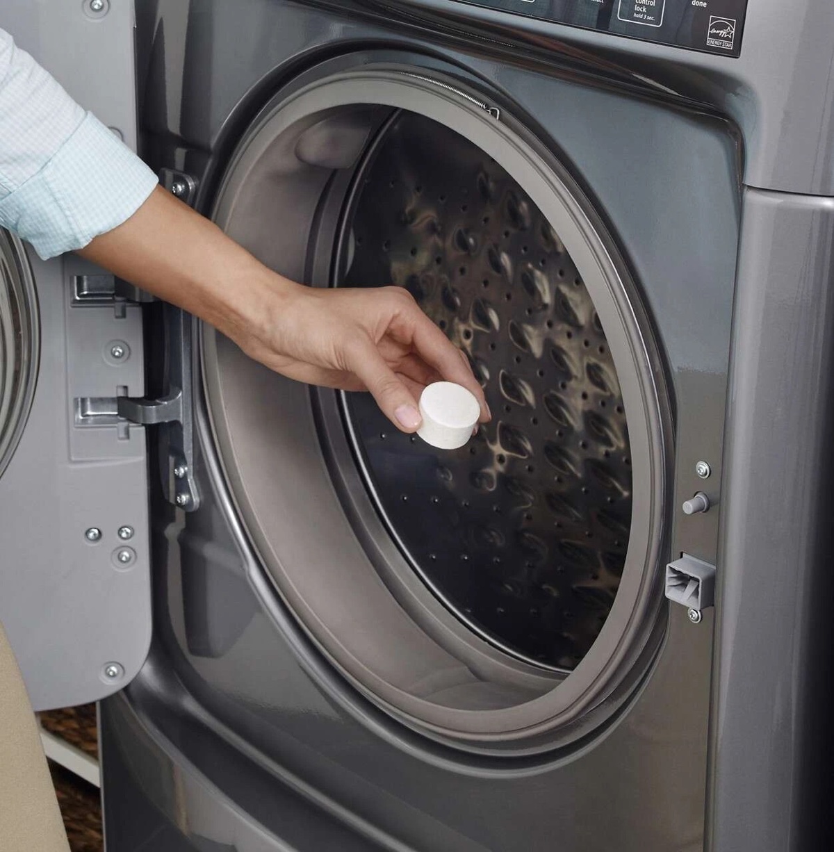 How To Clean A Front Load Washer With Bleach
