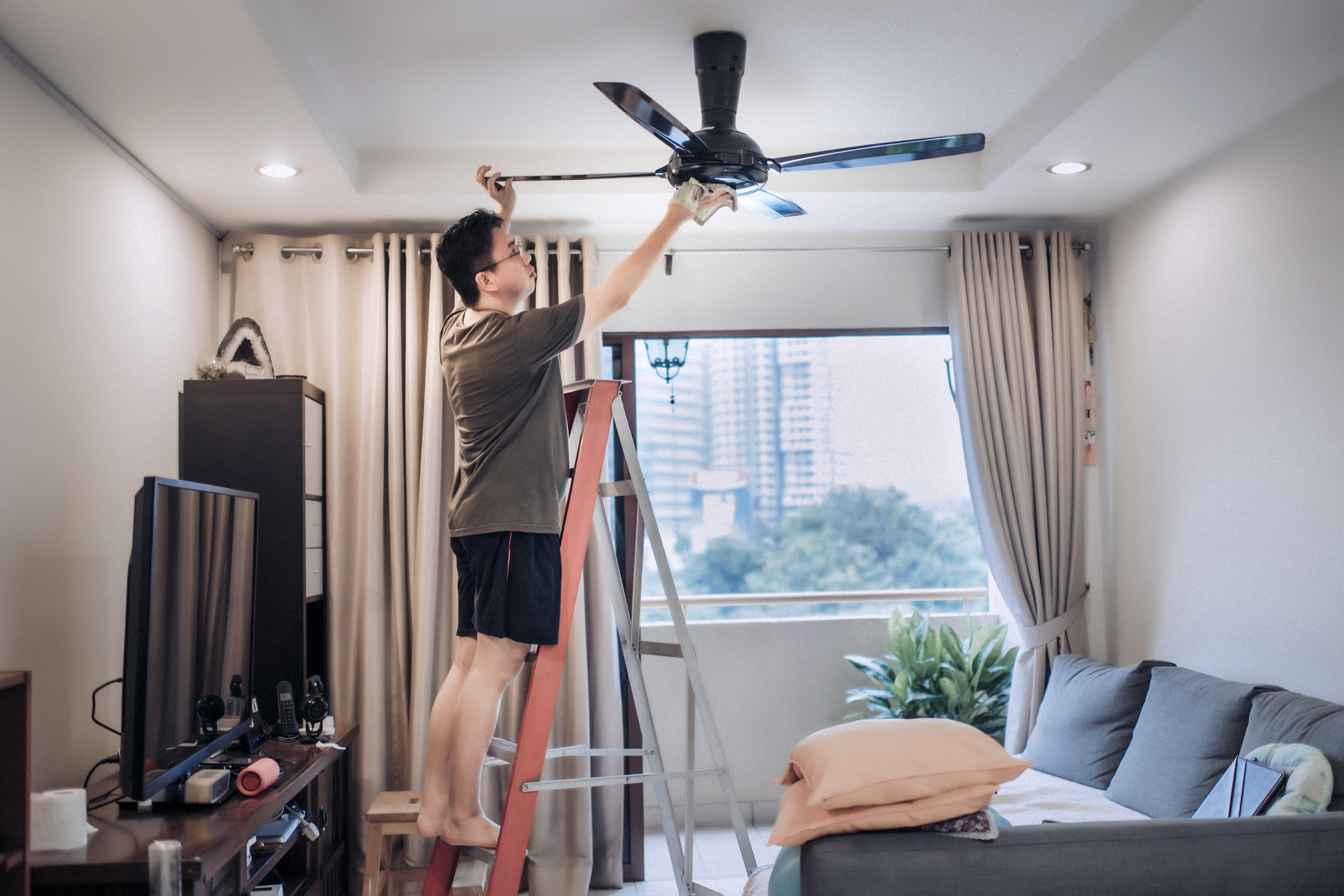 How To Clean Dust From A Fan