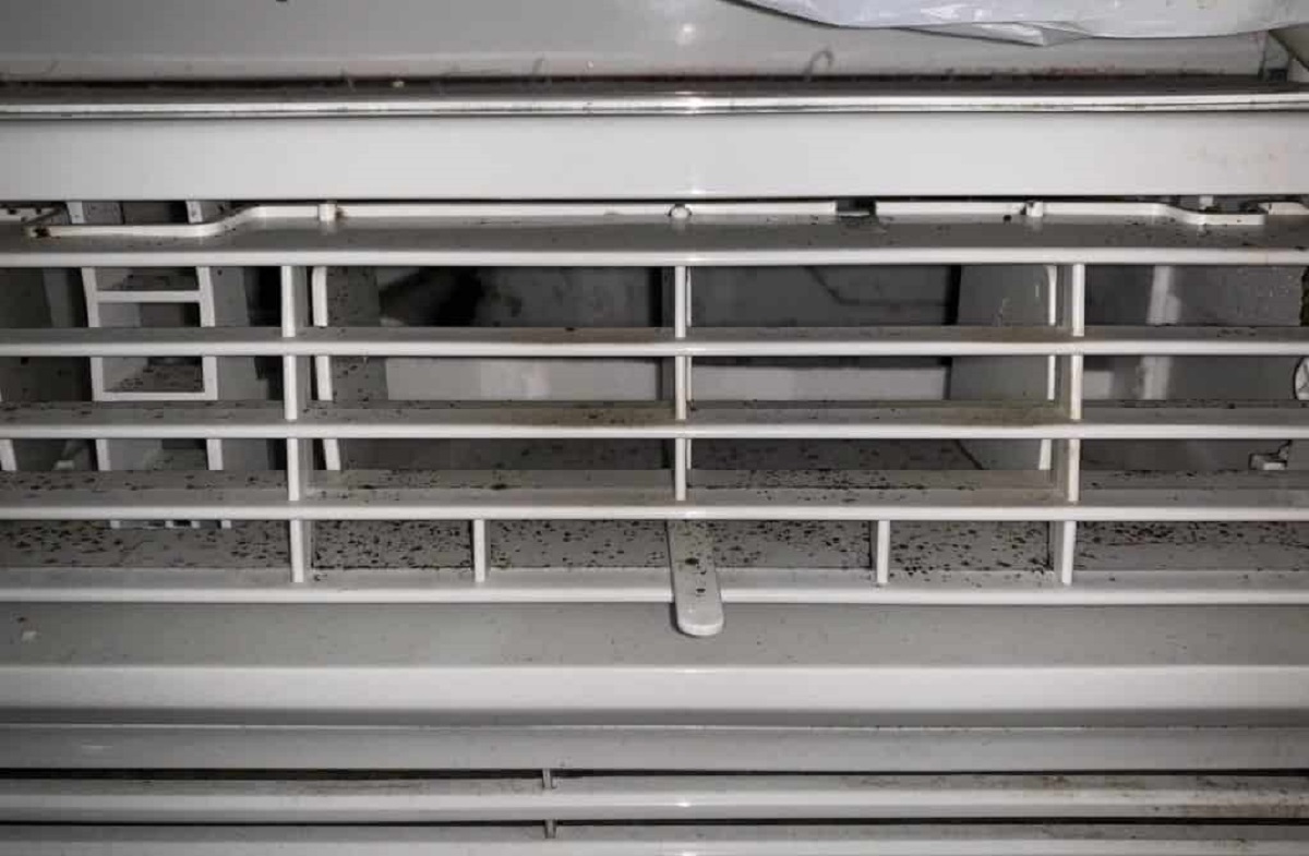 How to Clean Mold Out of Window Ac Unit  
