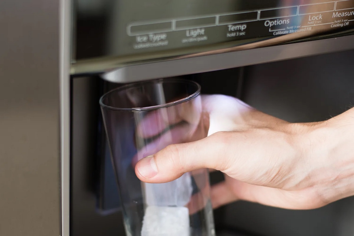 How To Clean Out An Ice Maker