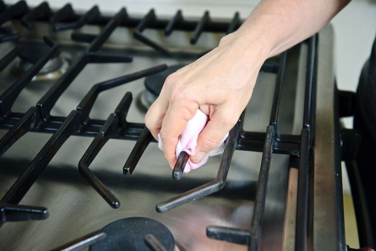 How To Clean Stove Grills