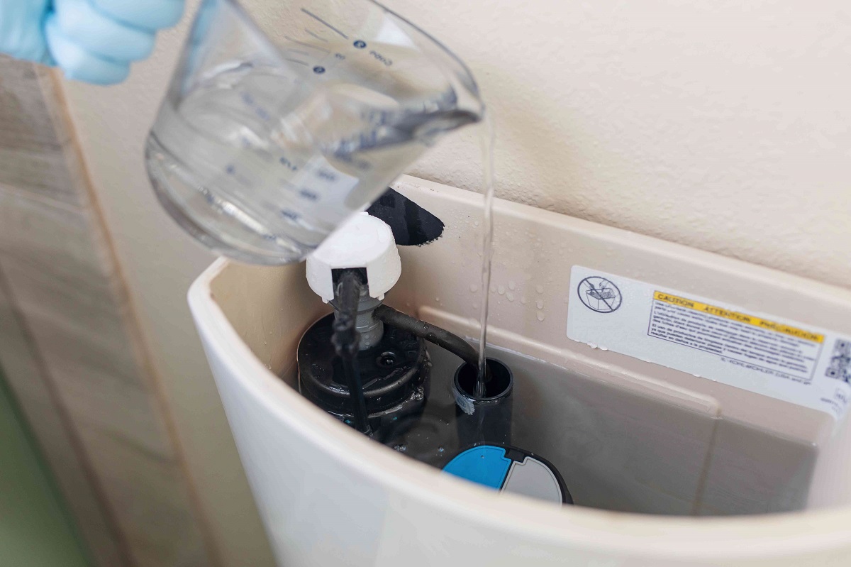 How To Clean Toilet Tank With Vinegar