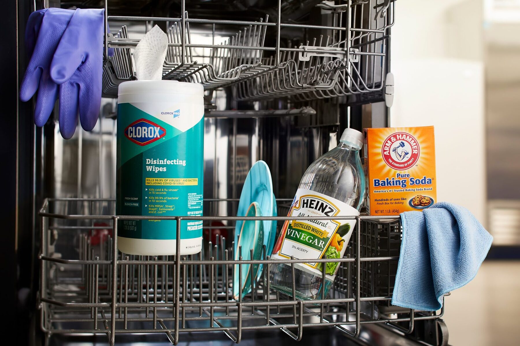 How To Clean Your Dishwasher With Vinegar And Baking Soda