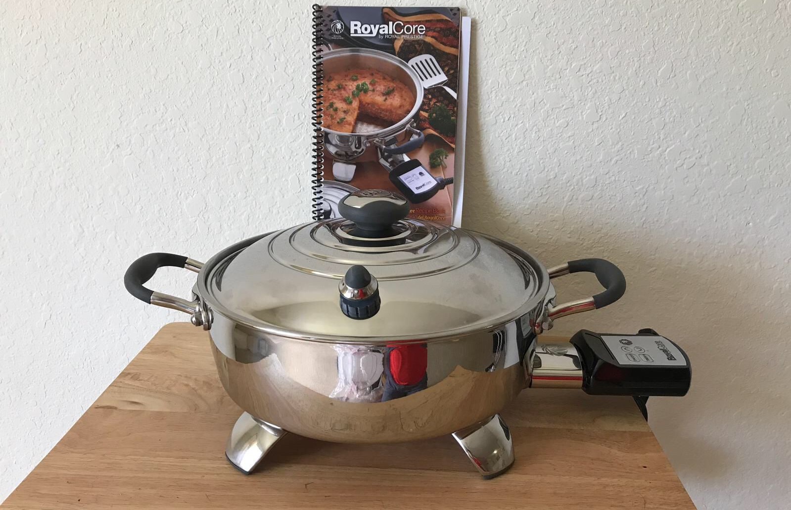 https://storables.com/wp-content/uploads/2023/07/how-to-cook-rice-royal-core-electric-skillet-1690121760.jpg