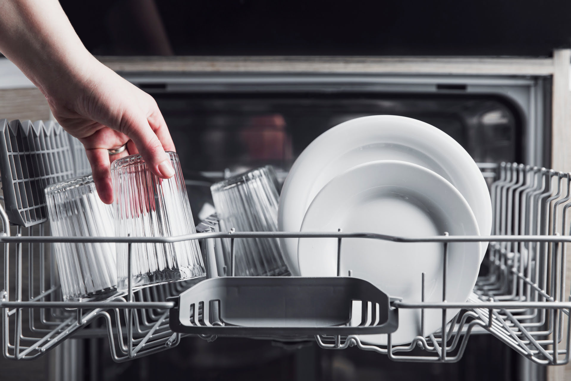 How To Load A Whirlpool Dishwasher