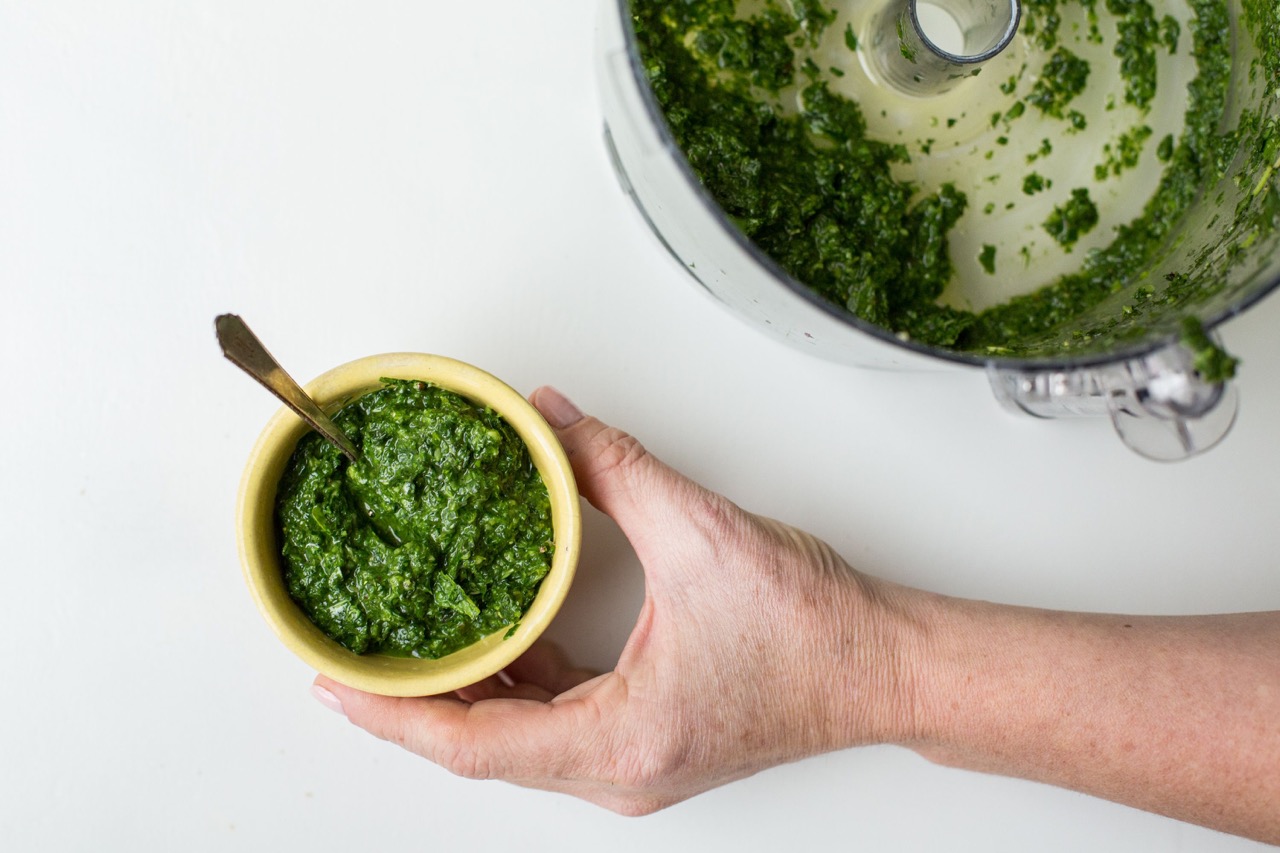 How To Make Pesto Without A Food Processor