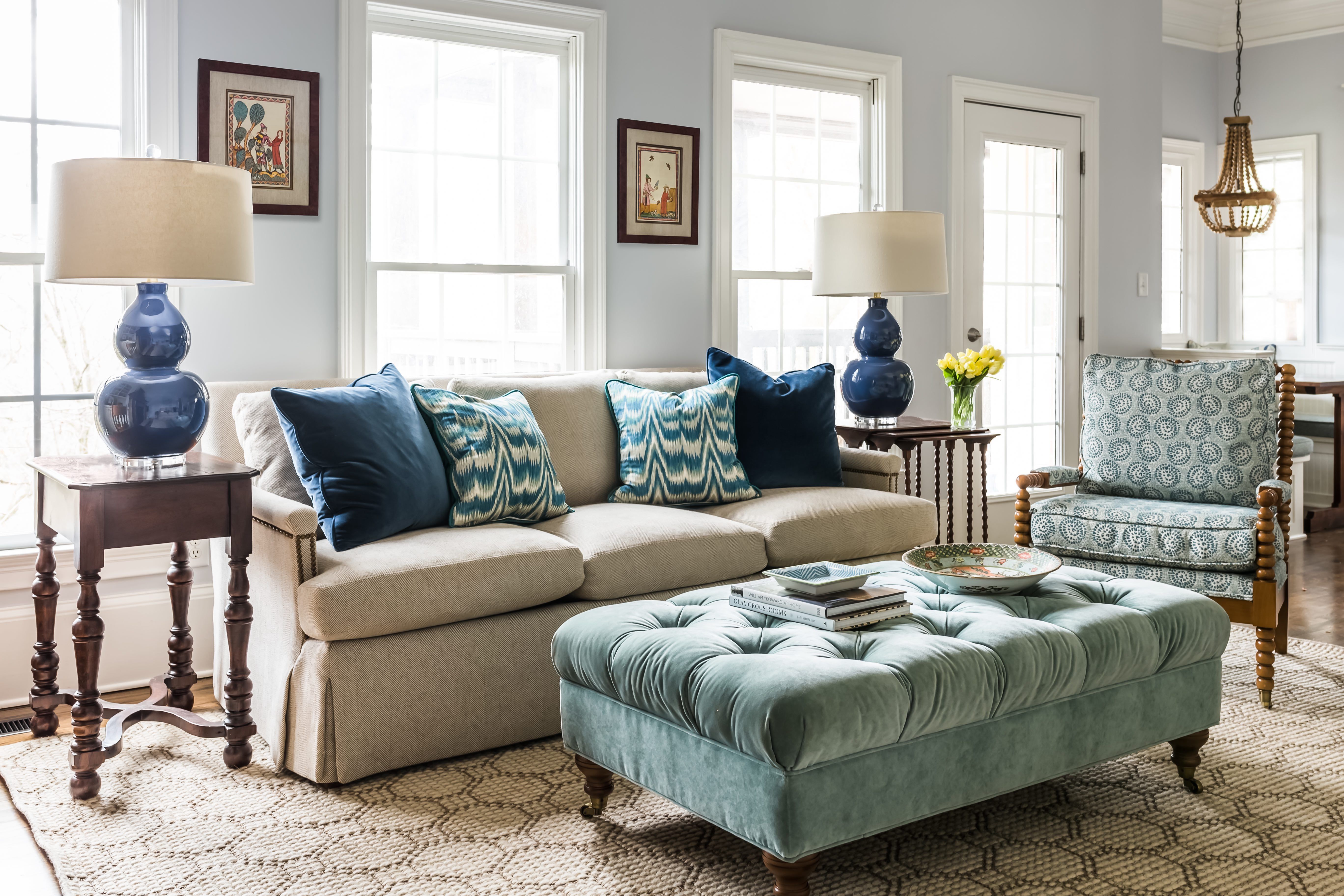 How To Mix And Match Living Room Furniture