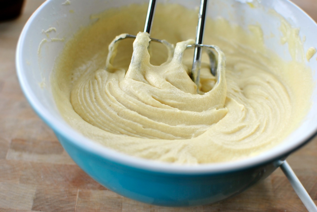 How To Mix Cake Batter Without A Mixer