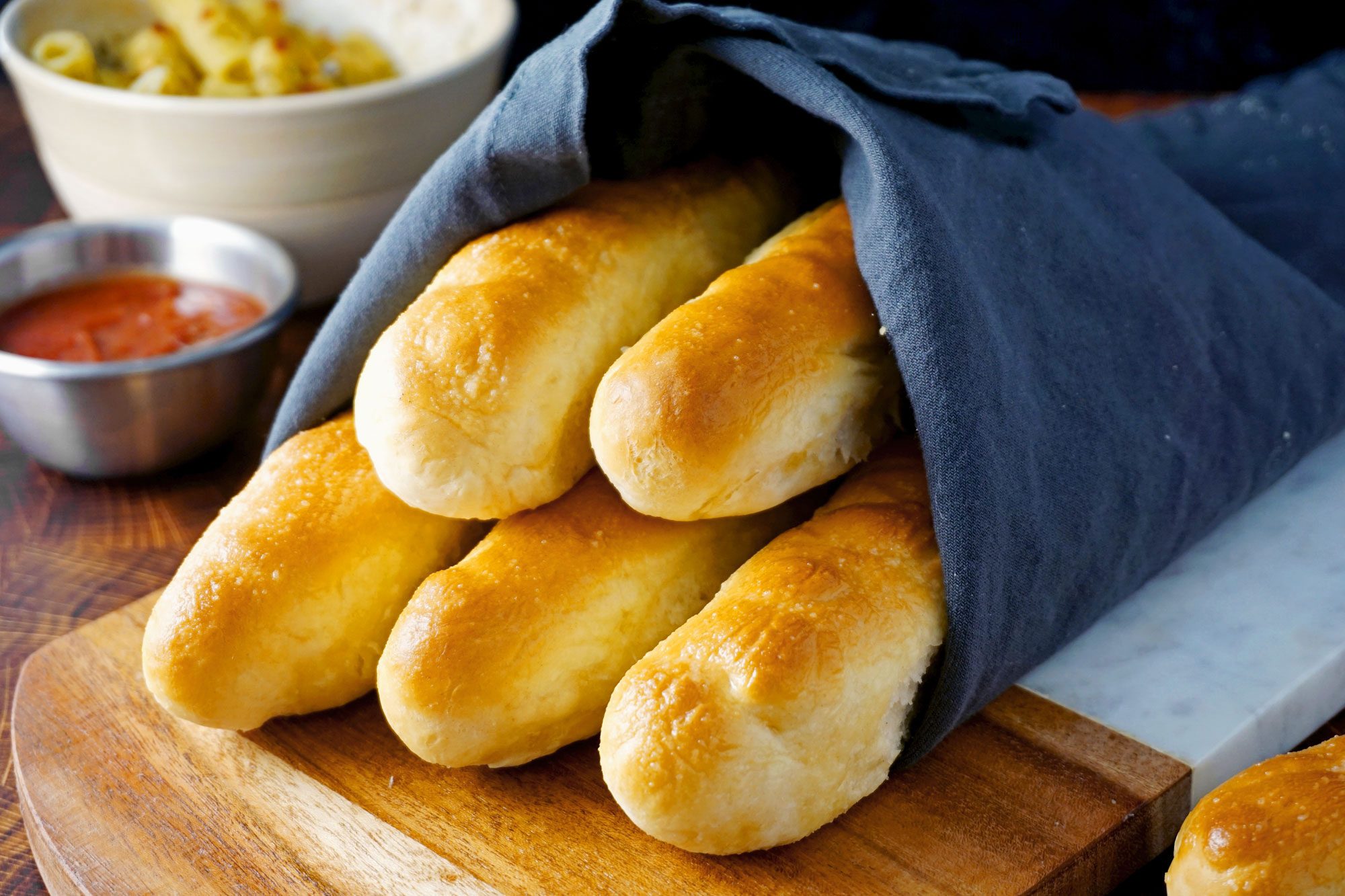 How To Reheat Olive Garden Breadsticks