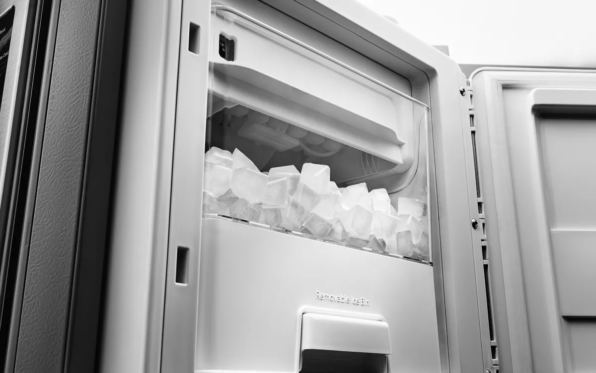 How To Repair An Ice Maker In A Refrigerator