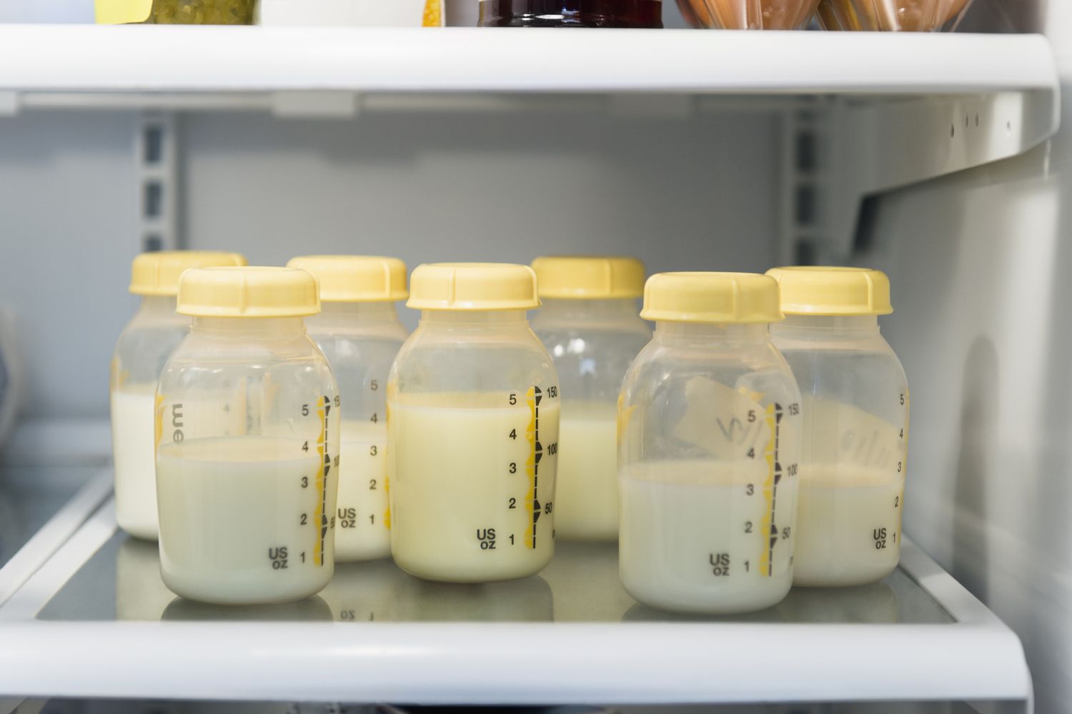 How To Thaw Breast Milk From The Freezer