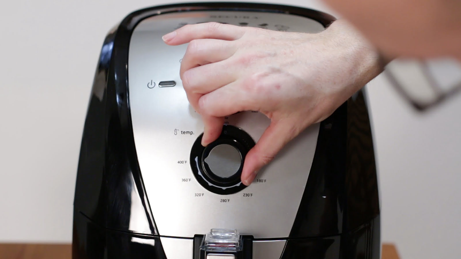 How To Turn On Air Fryer