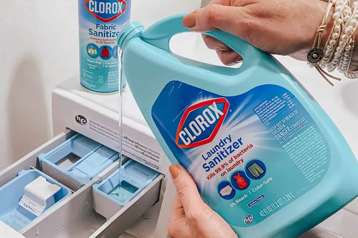 https://storables.com/wp-content/uploads/2023/07/how-to-use-bleach-in-the-washer-1689739222.jpg