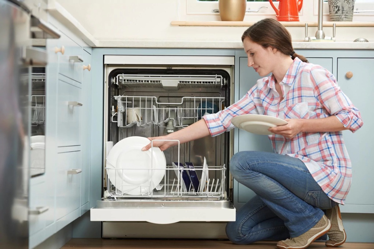 How to Use a Dish Washer