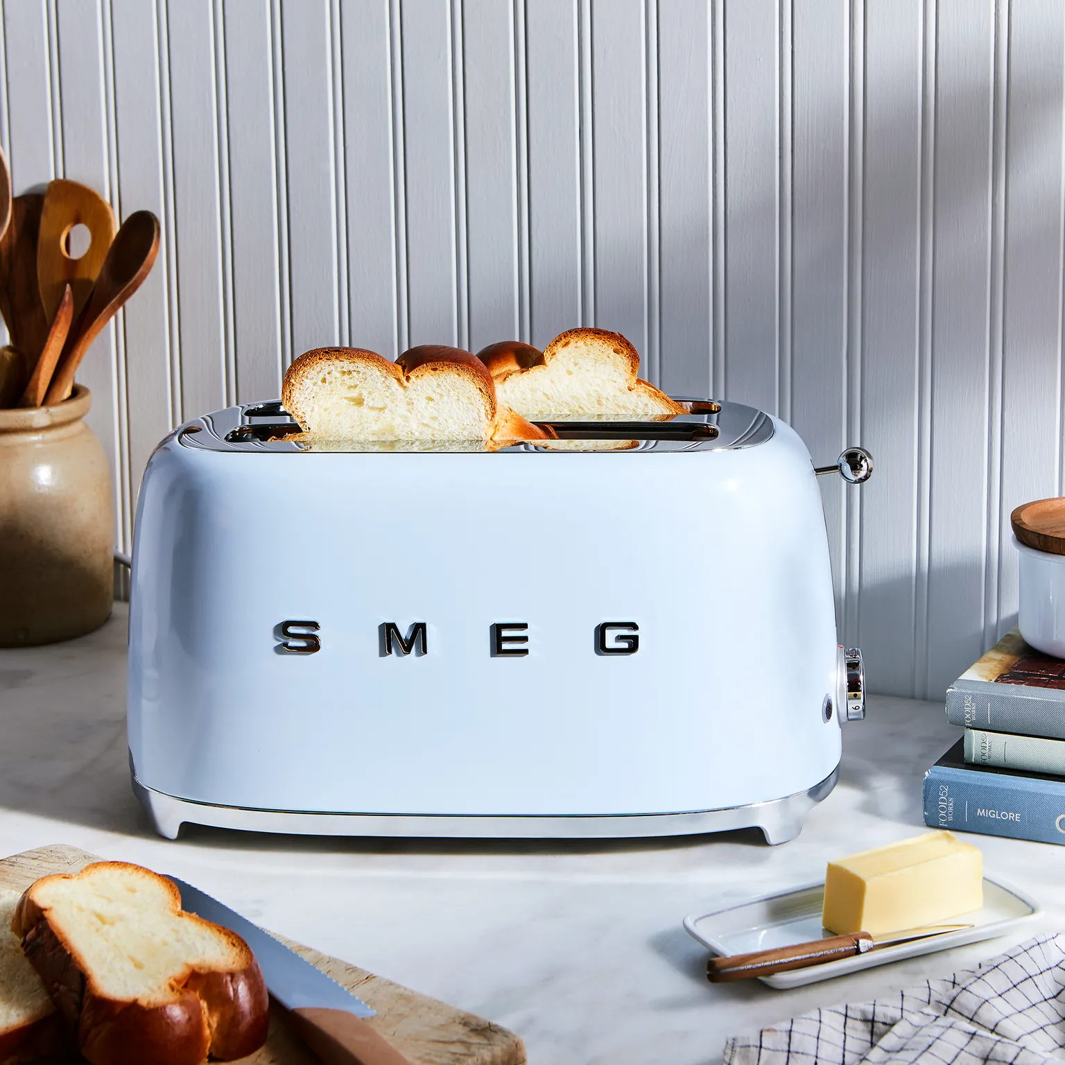 What Is A Smeg Toaster