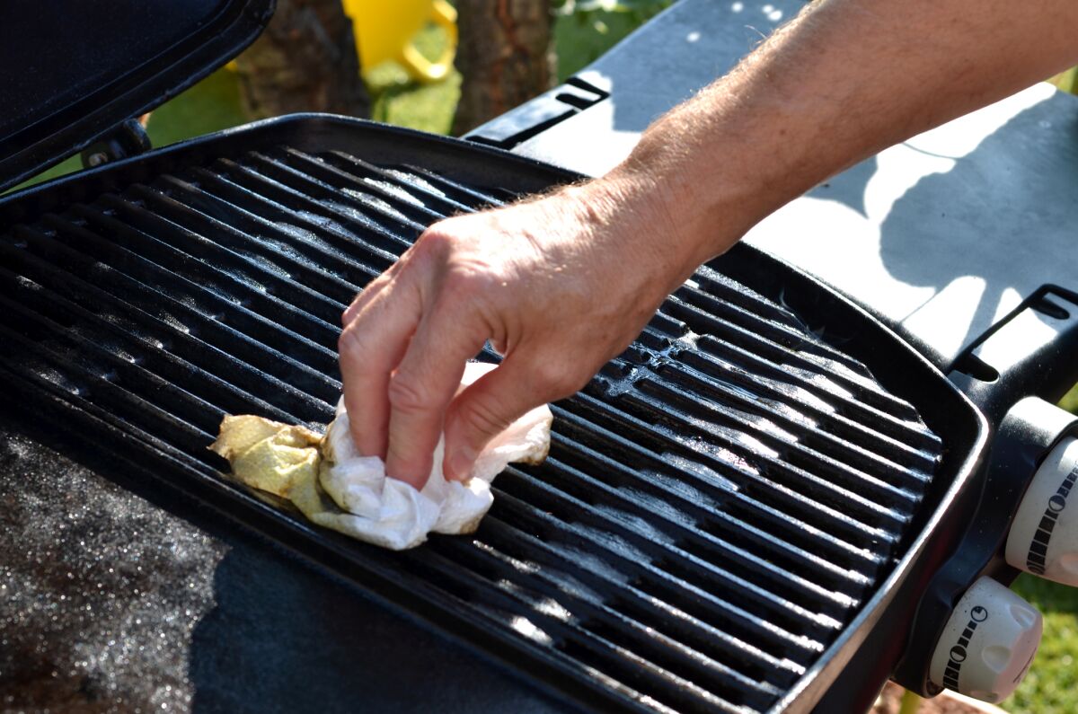 What To Clean A Grill With