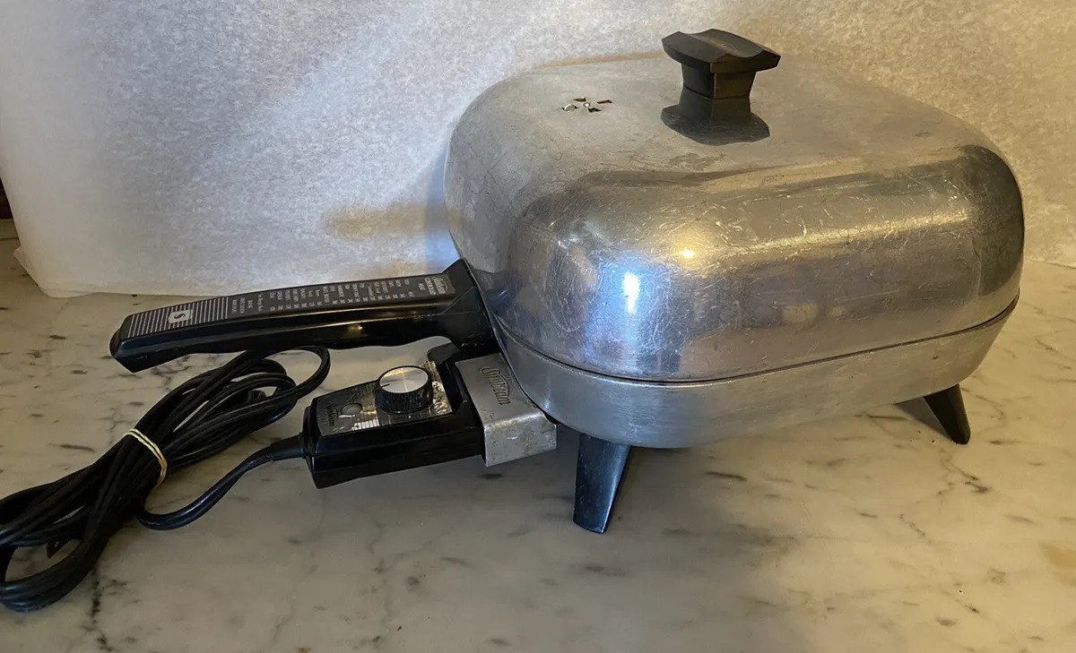 What Year Was The Sunbeam Electric Skillet Rm5 Made