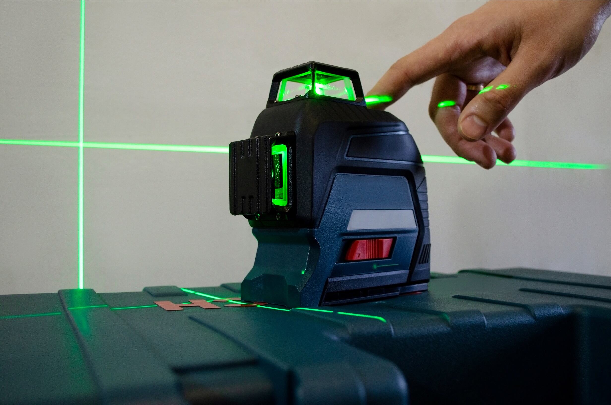10 Best Dewalt Self-Leveling Cross Line Laser + Plumb Bob Lasers for 2024